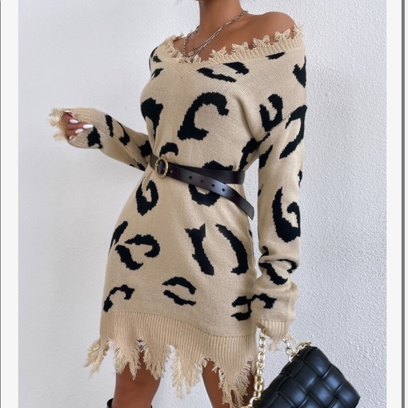 Plus Size V Neck Leopard Pattern Distressed Sweater Dress Without Belt - Picture 3 of 16